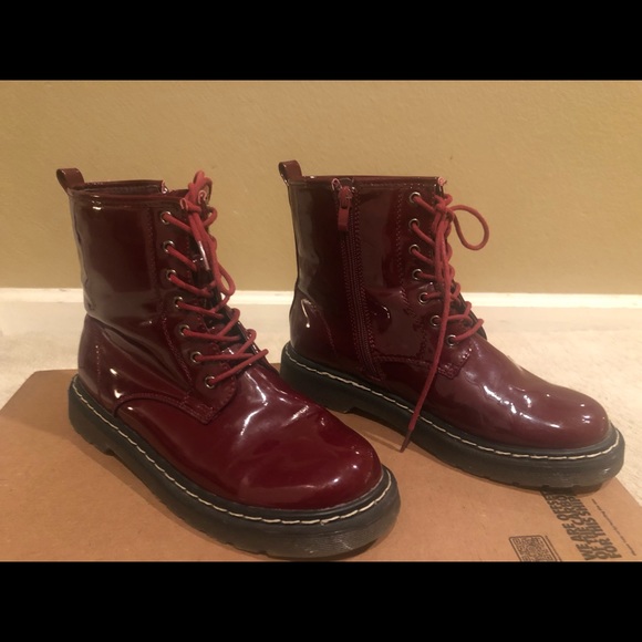 Red Boots - Picture 1 of 7